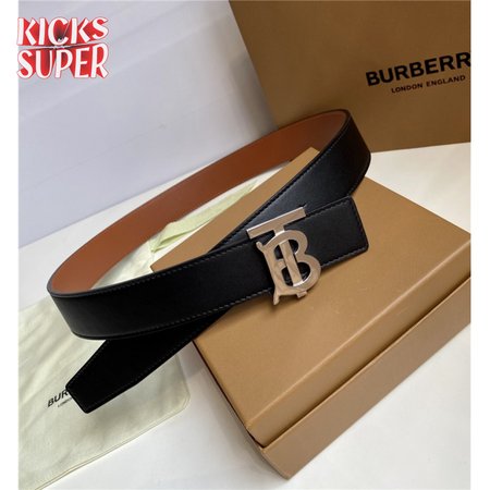 burberry B buckle belt