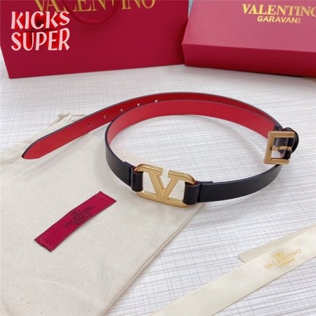 valentino V buckle belt