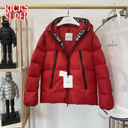 Moncler Down Jacket MC330067