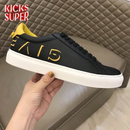 GIVENCHY LOW SNEAKER IN LEATHER - GVC5